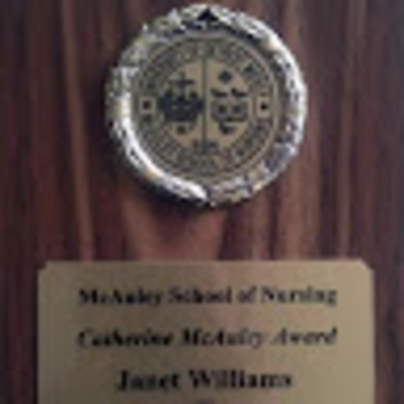 Meet your Posher, Janet - Picture 1 of 1